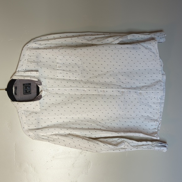 Artistry in Motion‎ White Feather Men's Slim Fit Dress Shirt M - Picture 1 of 5